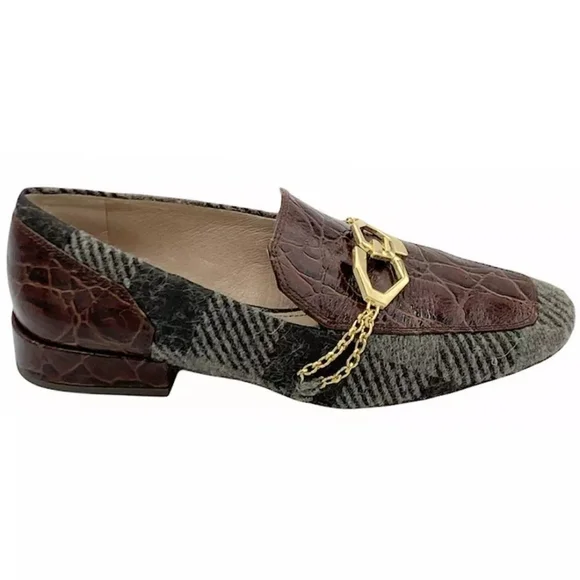 Louise et Cie- Everland Fudge/Granola Loafers with Gold Chain Detail Size 9.5. - Picture 2 of 4